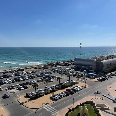 Oceanus Apartment Hotel Herzelia Kültér fotó