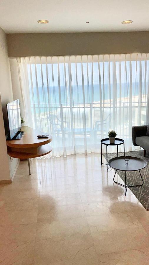 Oceanus Apartment Hotel Herzelia Kültér fotó
