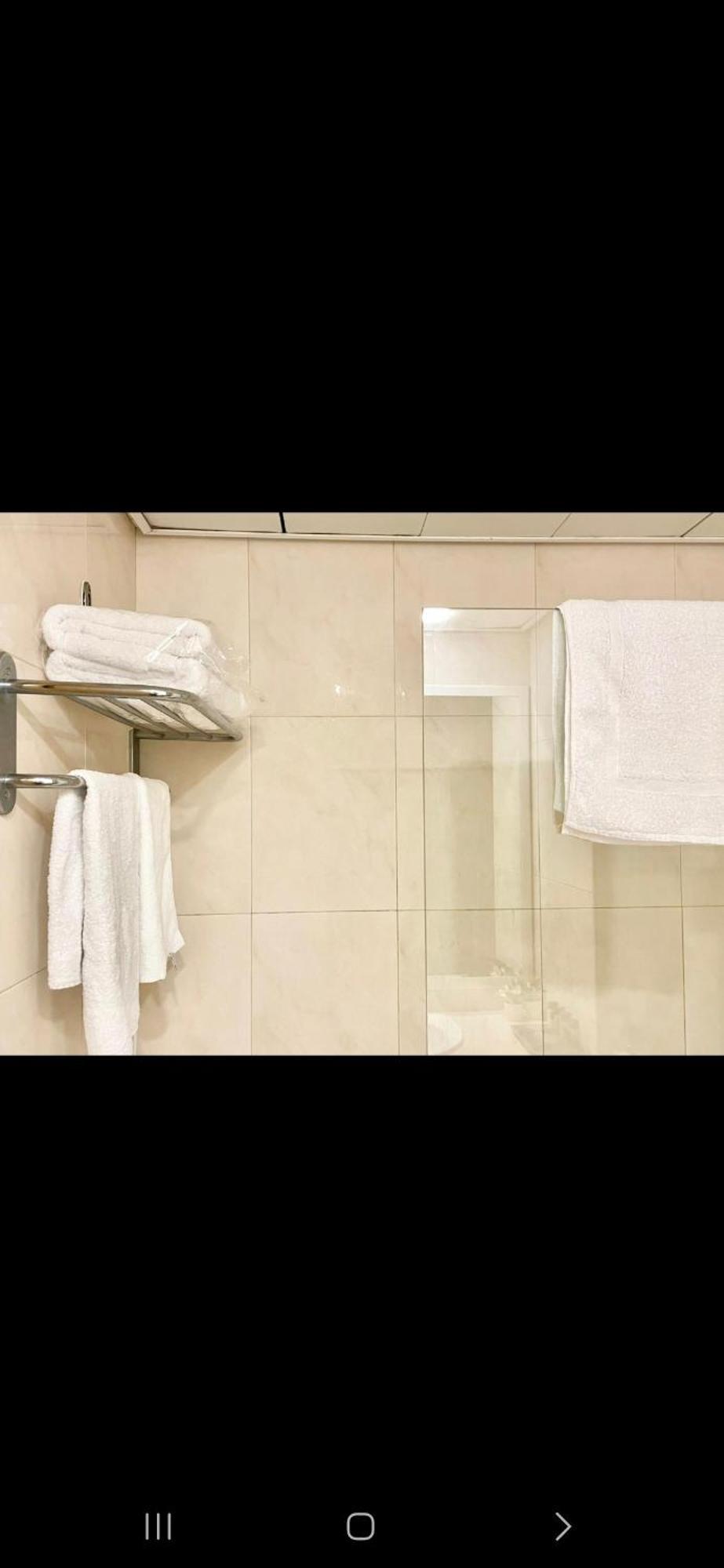 Oceanus Apartment Hotel Herzelia Kültér fotó